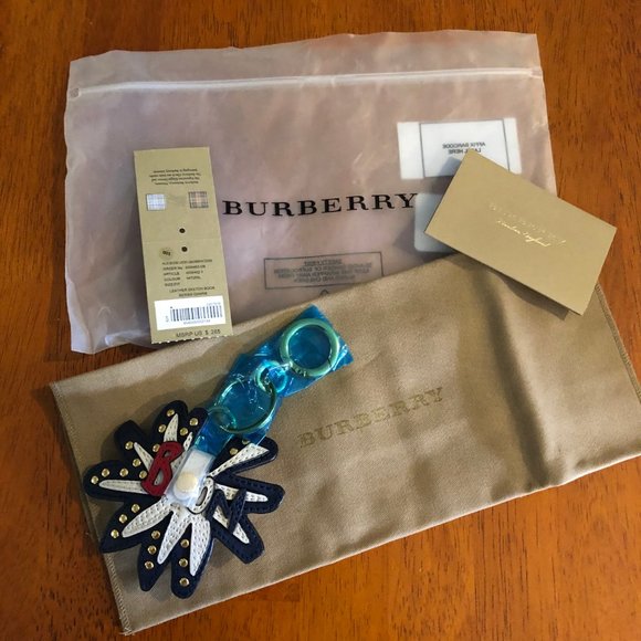 BURBERRY Leather Boom Lock Bag Charm Key Ring - Picture 6 of 6